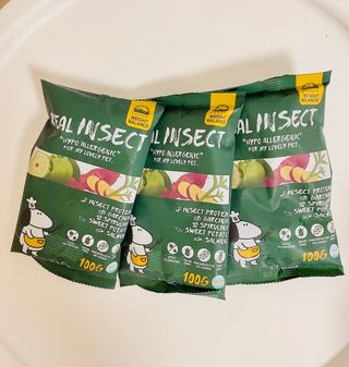 [푸디웜] 라포그  리얼인섹트 웨이트밸런스 저알러지 강아지 사료  1.2KG — 4.5점을 준 리뷰어가 2021년 7월 올린 사용 사진