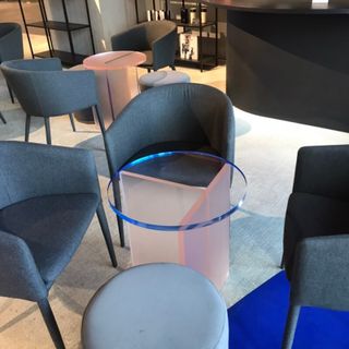 아방갤러리카페 용산아이파크몰점 [아방갤러리카페] 음료 택 2 +  베이커리 5종 중 택 1 — 5점을 준 리뷰어가 2021년 4월 올린 사용 사진
