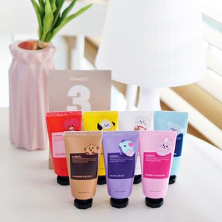 쿤달 BT21 시어버터 앤 마카다미아 퓨어 핸드크림 50ml 7구 기프트 세트 — 5점을 준 리뷰어가 2021년 3월 올린 사용 사진