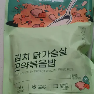 [푸딩팩토리] 요잇조잇 닭갈비 닭가슴살/김치 닭가슴살 곤약볶음밥 2종 (김치볶음밥 2개 닭갈비 볶음밥 1개) — 5점을 준 리뷰어가 2022년 7월 올린 사용 사진
