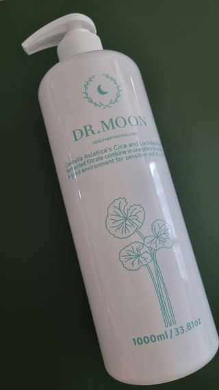 [닥터문] 센텔라 시카케어 화이트머스크 바디워시 1000ml — 5점을 준 리뷰어가 2023년 8월 올린 사용 사진