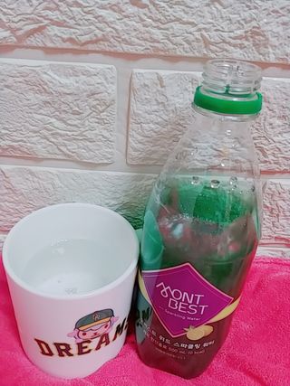 몽베스트 Montbest with Sparkling water Lemon OR Lime 20병(랜덤) — 5점을 준 리뷰어가 2022년 12월 올린 사용 사진