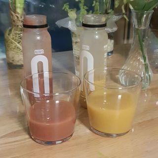 BLENDY'S 핑크 스무디+블론디 스무디 — 5점을 준 리뷰어가 2021년 9월 올린 사용 사진