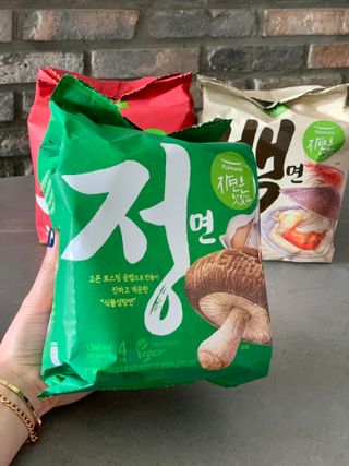 [풀무원] 자연은맛있다 정면, 백면, 홍면  세트 — 5점을 준 리뷰어가 2021년 4월 올린 사용 사진