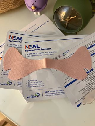 건강누리인터내셔날 닐 하이드로겔 스킨 프로텍터 골프패치 [1BOX=5매입] — 4점을 준 리뷰어가 2022년 5월 올린 사용 사진