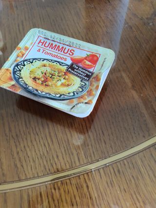 [유픽]간편하게 즐기는 고단백 상온보관 후무스 2종, 총 4개 토마토맛/타히니맛[올리브맛 제외] — 1점을 준 리뷰어가 2021년 2월 올린 사용 사진