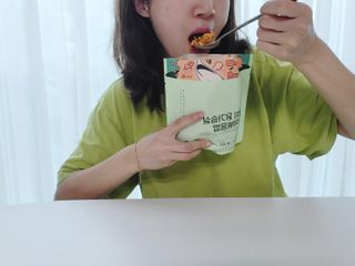 [푸딩팩토리] 요잇조잇 닭갈비 닭가슴살/김치 닭가슴살 곤약볶음밥 2종 (김치볶음밥 2개 닭갈비 볶음밥 1개) — 4점을 준 리뷰어가 2022년 7월 올린 사용 사진