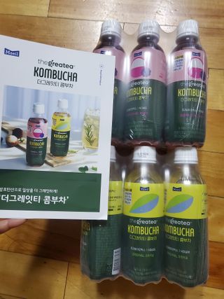 더그레잇티 콤부차 300ml *12개입 (오리지널 6개+베리리치 6개) — 5점을 준 리뷰어가 2022년 7월 올린 사용 사진