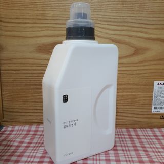 [생활공작소] 섬유유연제 + 세탁세제 1.5L 릴리향 — 5점을 준 리뷰어가 2021년 2월 올린 사용 사진