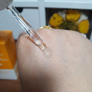 체르엠 스템앤셀 비타민 브라이트닝 에센스 30ml 1개 — 5점을 준 리뷰어가 2021년 7월 올린 사용 사진