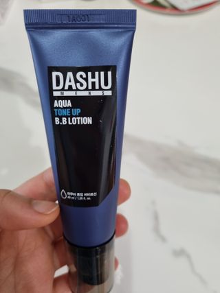 다슈코리아 다슈 맨즈 톤 업 비비로션 40ml — 4점을 준 리뷰어가 2021년 4월 올린 사용 사진
