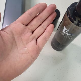 The Fact 더팩트 에이치에프엔 쿨링 안티헤어로스 토닉 젤 150ml — 4점을 준 리뷰어가 2022년 8월 올린 사용 사진