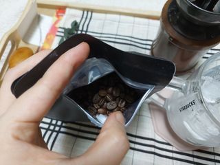 커스프 블렌드 당일 로스팅 커피원두 홀빈 드립커피 분쇄 200g — 4점을 준 리뷰어가 2022년 8월 올린 사용 사진