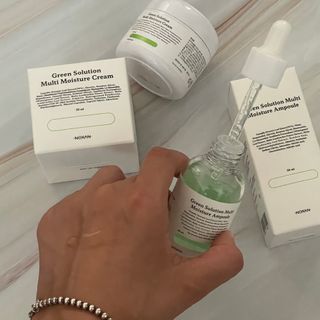 [녹산] 그린 솔루션 멀티 수분 앰플 + 그린 솔루션 멀티 수분크림 — 5점을 준 리뷰어가 2022년 10월 올린 사용 사진