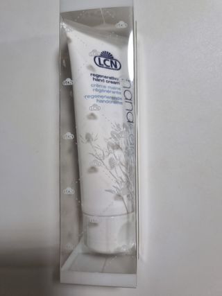 LCN(엘씨엔) LCN 리제너러티브 핸드크림 75ml 주름개선 고보습 재생핸드크림 — 5점을 준 리뷰어가 2022년 7월 올린 사용 사진
