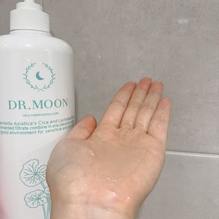 [닥터문] 센텔라 시카케어 화이트머스크 바디워시 1000ml — 5점을 준 리뷰어가 2024년 8월 올린 사용 사진