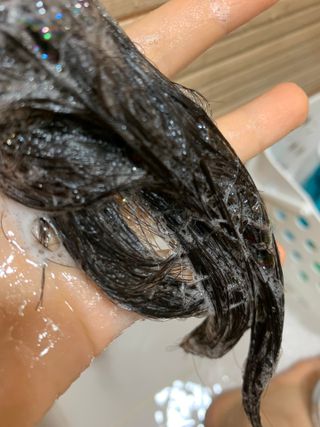 방방곳곳 편림초 마이크로바이옴 샴푸 — 5점을 준 리뷰어가 2022년 7월 올린 사용 사진