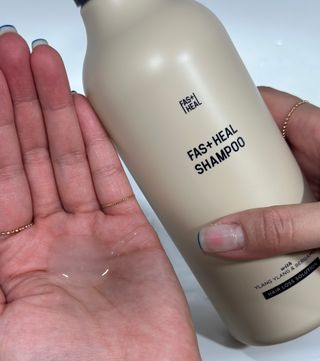 패스트힐(fast heal) 패스트힐 탈모증상완화샴푸 470ml — 5점을 준 리뷰어가 2023년 9월 올린 사용 사진