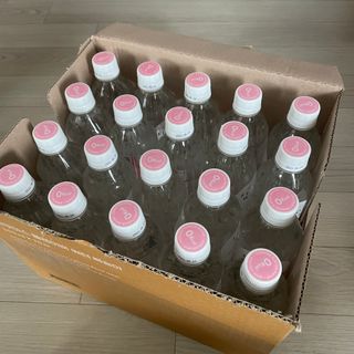 아쿠아스 플레이버워터 [아쿠아스] 제로칼로리 플레이버워터 복숭아/청포도 1BOX 20개입 — 5점을 준 리뷰어가 2021년 4월 올린 사용 사진