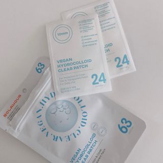 소담스퀘어 상암 디팩코퍼레이션 놀라아워 비건 하이드로콜로이드 클리어 패치 — 5점을 준 리뷰어가 2022년 12월 올린 사용 사진