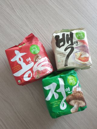 [풀무원] 자연은맛있다 정면, 백면, 홍면  세트 — 5점을 준 리뷰어가 2021년 4월 올린 사용 사진