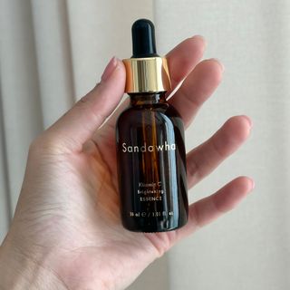 스킨큐어 산다화 비타민c 화이트닝 에센스 30ml — 5점을 준 리뷰어가 2023년 9월 올린 사용 사진