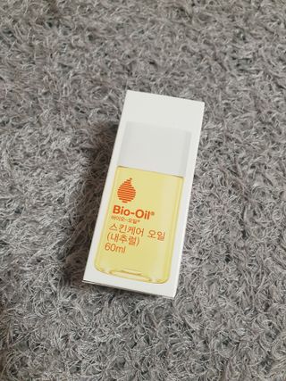 바이오오일 [바이오-오일] 스킨케어 오일 내추럴 60ml — 5점을 준 리뷰어가 2021년 10월 올린 사용 사진
