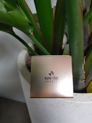 아이앤립 / EYENLIP 아이앤립 24K 골드 N 펩타이드 앰플 크림 — 5점을 준 리뷰어가 2021년 6월 올린 사용 사진
