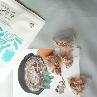 이풀 이로운풀 다시팩 3종세트(담백한맛, 감칠맛, 순한맛) — 5점을 준 리뷰어가 2022년 10월 올린 사용 사진