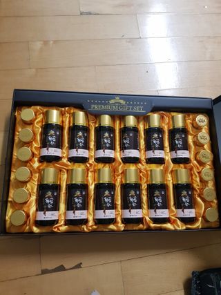 서울약사신협_프리미엄황삼골드_3.75g x 12환+75mgx12병 — 5점을 준 리뷰어가 2021년 1월 올린 사용 사진