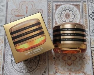자민경 크레마카라콜 울트라 프로폴리스 하이드라 인텐스 크림 50ml — 5점을 준 리뷰어가 2021년 1월 올린 사용 사진