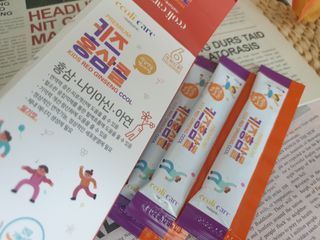 베거스코리아 [콜리케어] 키즈 홍삼콜리 딸기맛 14포 — 5점을 준 리뷰어가 2021년 5월 올린 사용 사진