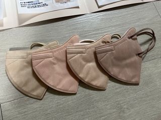 애니가드 셋업메베마스크 (대형 4컬러 + 중형 4컬러) — 5점을 준 리뷰어가 2022년 4월 올린 사용 사진