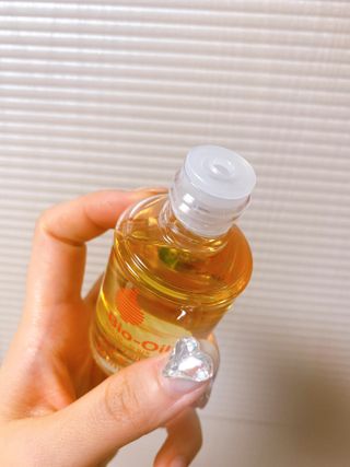 바이오오일 [바이오-오일] 스킨케어 오일 내추럴 60ml — 5점을 준 리뷰어가 2021년 6월 올린 사용 사진