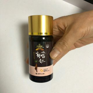 서울약사신협_프리미엄황삼골드_3.75g x 12환+75mgx12병 — 5점을 준 리뷰어가 2021년 1월 올린 사용 사진