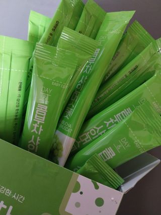 참앤들황토농원 7가지 맛! 탄산 톡톡! 스파클링! 데이앤 콤부차 7종 10포 1박스씩 ★총 7박스★ — 5점을 준 리뷰어가 2023년 1월 올린 사용 사진