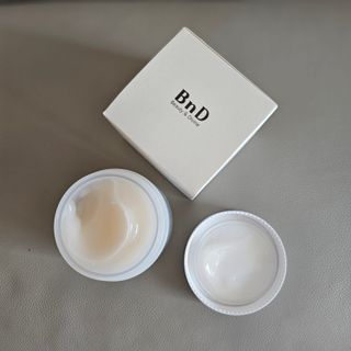 비엔디 2NOW[한글]BnD 바디 주름개선 엉덩이크림 — 4점을 준 리뷰어가 2024년 12월 올린 사용 사진