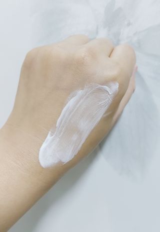렉스리 데일리 톤업 크림 Rexri Daily Tone Up Cream — 5점을 준 리뷰어가 2022년 7월 올린 사용 사진