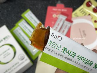 아임오 풋사과 식이섬유 밸런스 젤리 14포 — 5점을 준 리뷰어가 2021년 10월 올린 사용 사진