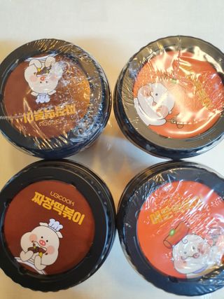유비쿡 컵떡볶이 매운컵떡볶이2개/ 짜장컵떡볶이 2개  총 4개세트 — 5점을 준 리뷰어가 2021년 2월 올린 사용 사진