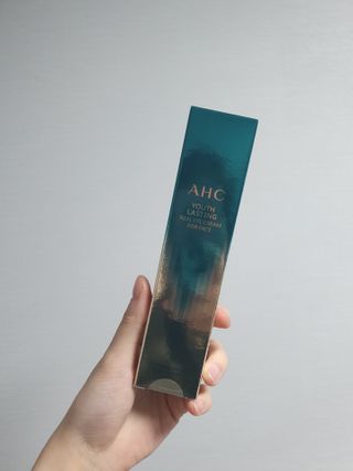 [NEW 탄력유턴 아이크림] AHC 유스 래스팅 리얼 아이크림 포 페이스 — 5점을 준 리뷰어가 2021년 2월 올린 사용 사진