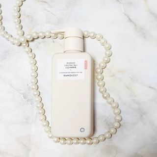로우퀘스트 베리어 인핸싱 클렌저 190ml — 5점을 준 리뷰어가 2023년 10월 올린 사용 사진