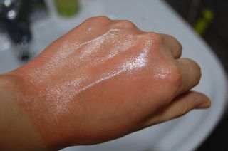 스킨큐어 산다화 순한 클렌징 동백 오일 200ml — 5점을 준 리뷰어가 2023년 3월 올린 사용 사진