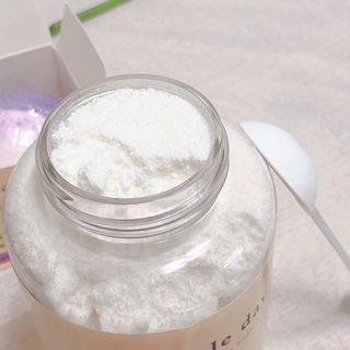 버블데이 아로마/과일 거품 입욕제 — 4.5점을 준 리뷰어가 2021년 7월 올린 사용 사진