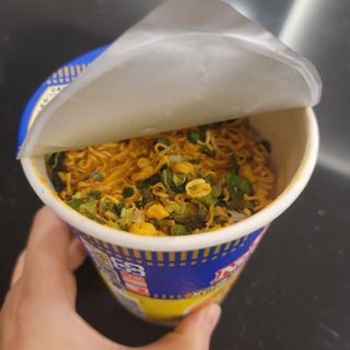 NISSIN 닛신 컵누들  4종 - 씨푸드오리지날, 씨푸드 스파이시, 씨푸드 커리, 씨푸드 XO소스 — 5점을 준 리뷰어가 2022년 5월 올린 사용 사진