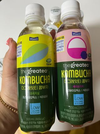 더그레잇티 콤부차 [매일유업] 더그레잇티 44kcal 콤부차 300ml *12개입 (오리지널 6개+베리리치 6개) — 4점을 준 리뷰어가 2023년 7월 올린 사용 사진