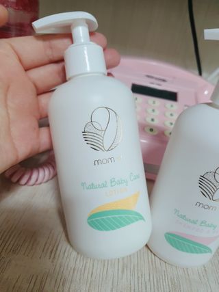 mom e 맘이 내추럴 베이비 케어 샴푸앤바스+로션 — 5점을 준 리뷰어가 2021년 1월 올린 사용 사진