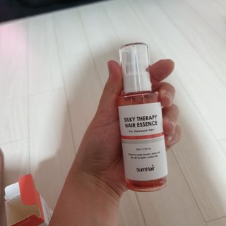 썸헤어 / SUMHAIR 썸헤어 실키 테라피 헤어 에센스 — 5점을 준 리뷰어가 2021년 6월 올린 사용 사진