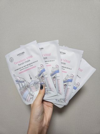세뚜아(Cettua) 나우[세뚜아] 타임리스 바이탈 페이셜 마스크팩  Cettua Timeless  Vital Mask 4매 — 4점을 준 리뷰어가 2024년 2월 올린 사용 사진