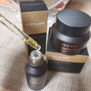 마리엔메이  이데베논 블랙베리 보습 크림 + 세럼 — 4.5점을 준 리뷰어가 2021년 10월 올린 사용 사진